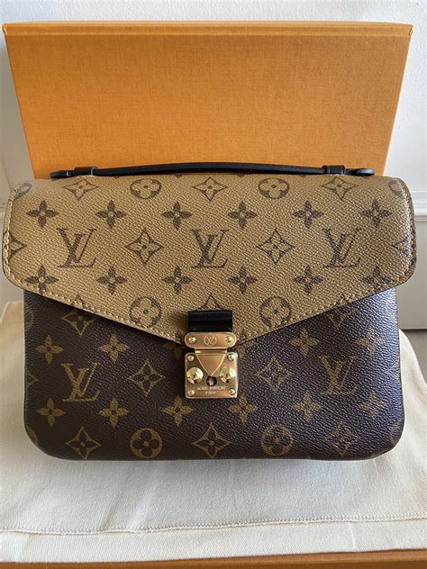 louis vuitton pochette metis france|louis vuitton reverse pochette metis.